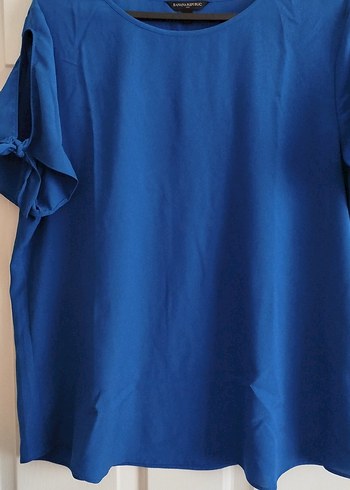 Banana Republic Banana Republic mavi kol detaylı bluz hiç giyilmedi
