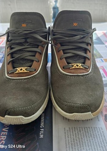 Lebron 20 özel basketbol ayakkabısı hiç giyilmedi tertemiz - Görsel 3