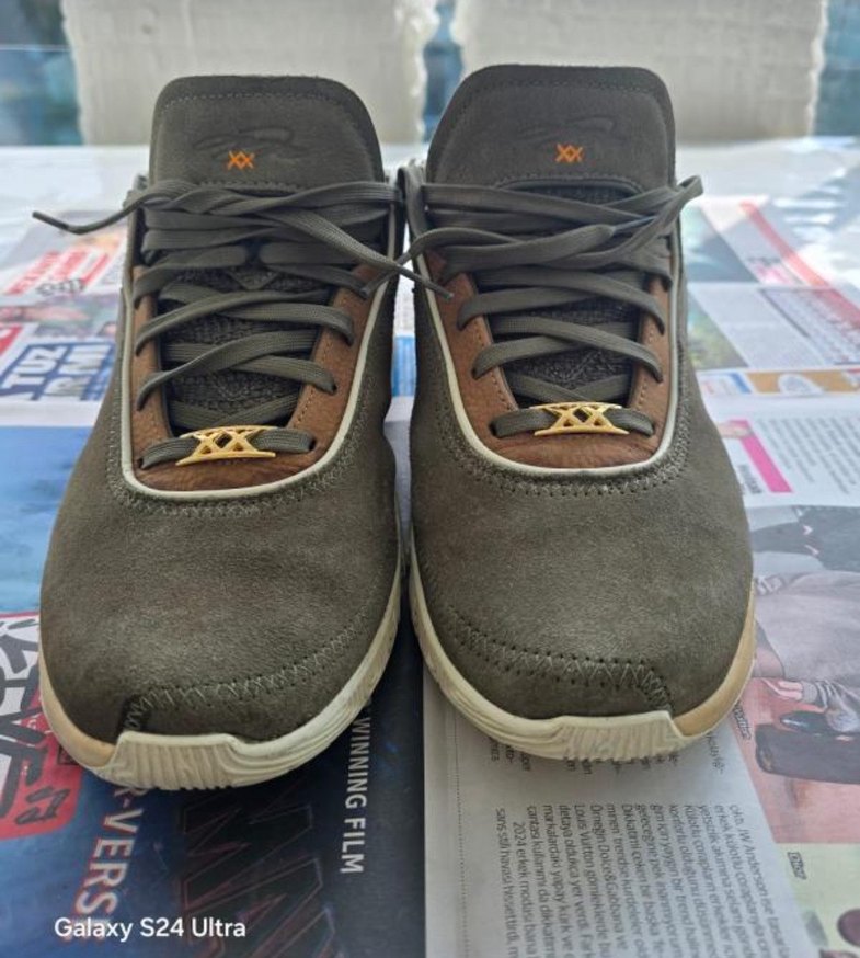 Lebron 20 özel basketbol ayakkabısı hiç giyilmedi tertemiz - Görsel 3