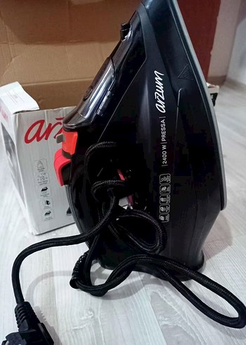 Arzum Siyah Buharlı Ütü 2400W - Görsel 3