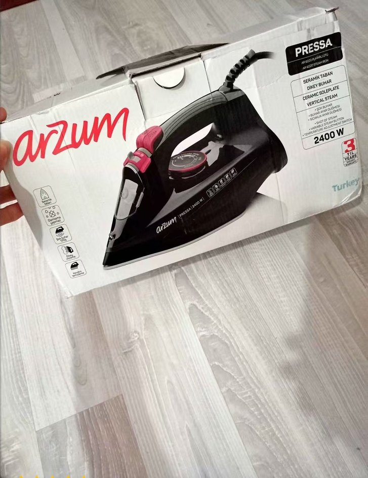 Arzum Siyah Buharlı Ütü 2400W - Görsel 2