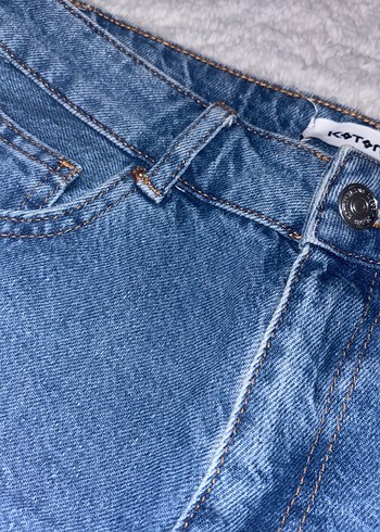 Düğmeli Mavi Mini Kadın Denim Şort - Görsel 3