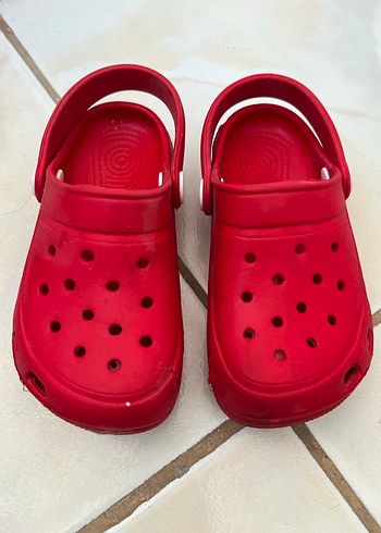 Kırmızı Düğmeli Çocuk Terliği - Görsel 2