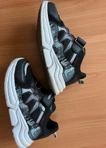 Siyah Gri Erkek Çocuk Yılan Desenli Spor Ayakkabı - Görsel 3