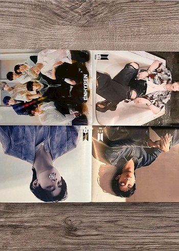 arkalı önlü K-Pop posteri