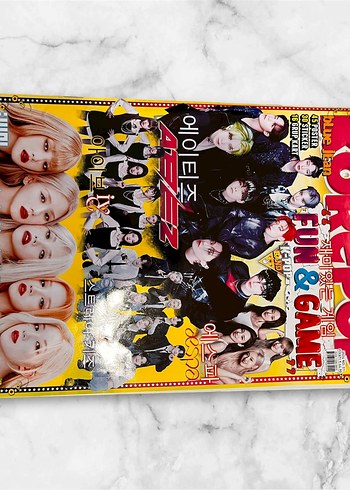K-Pop dergi 9 sayfalı