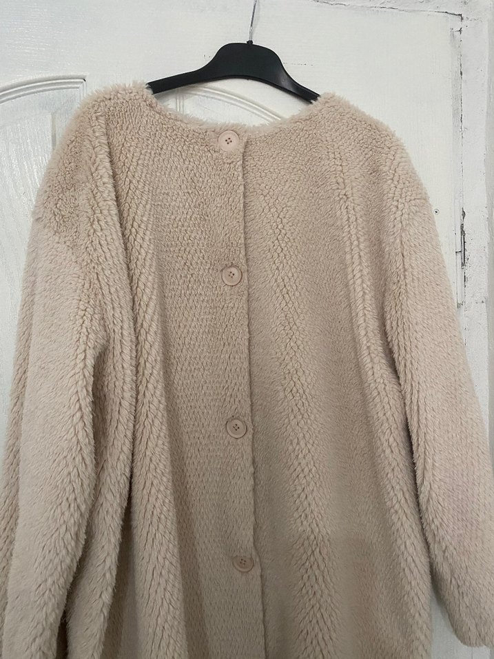 Bej Düğmeli Midi Triko Kadın Ceket Atkılı - Görsel 3