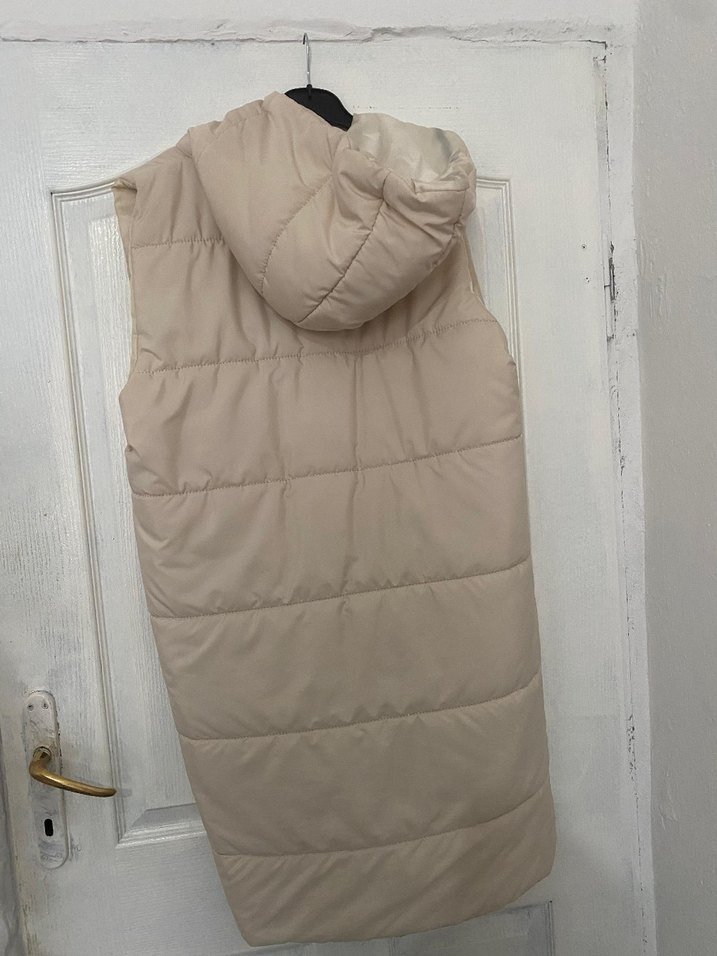 Düğmeli Kapüşonlu Kadın Yelek - Görsel 2