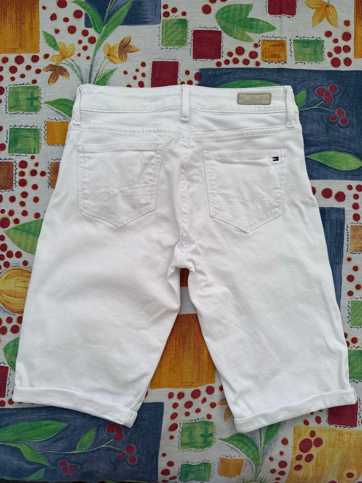 Tommy Hilfiger Bermuda Şort - Görsel 2