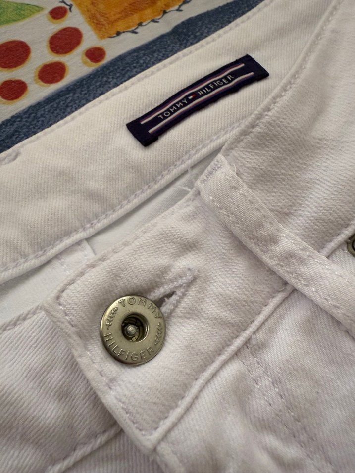 Tommy Hilfiger Bermuda Şort - Görsel 3