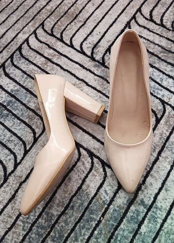 Bej Stiletto Topuklu Kadın Ayakkabı - Görsel 2