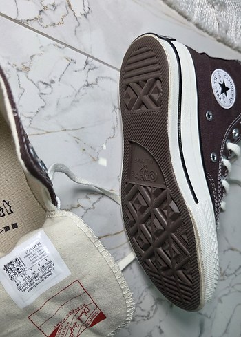 36,5 Beden Converse Kadın Kahverengi Spor Ayakkabı Sadece Bir Kere Giyildi