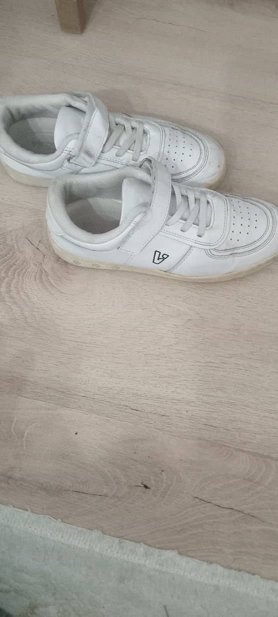 Erkek Çocuk Beyaz Cırtcırtlı Spor Ayakkabı - Görsel 2