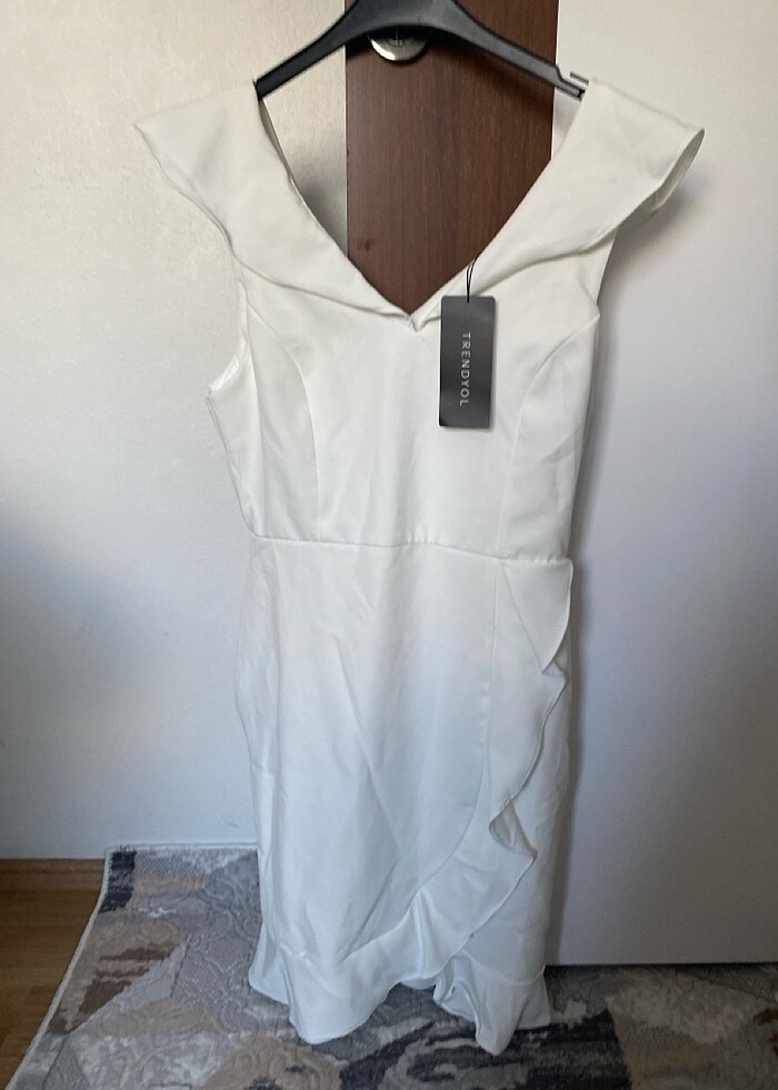 Beyaz elbise - Görsel 3