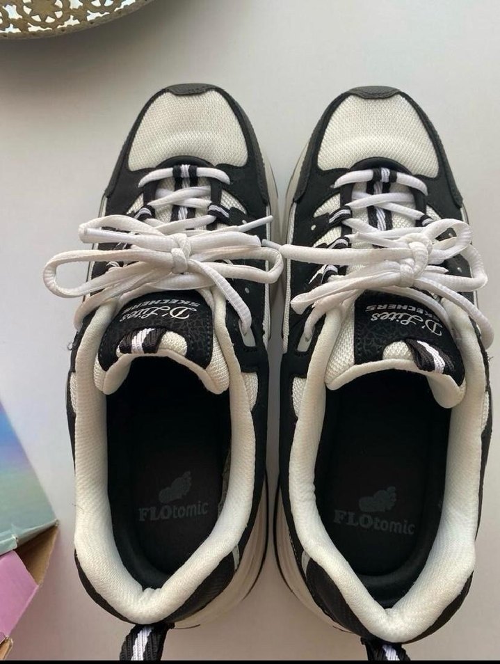 Beyaz Siyah Skechers - Görsel 4