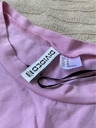m Beden h&m pembe tişört