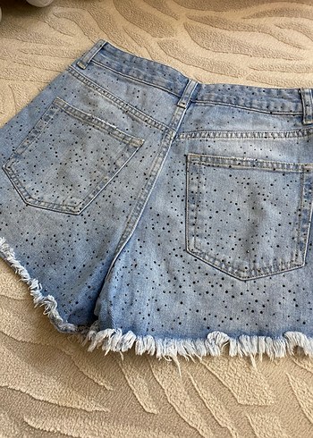 bershka, taşlı mini şort - Görsel 5