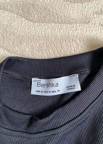 lc waikiki şort ve bershka üst - Görsel 6