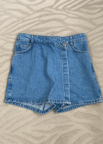 lc waikiki şort etek ve tişört - Görsel 2