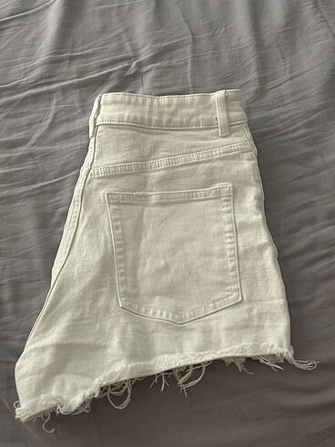 H&M H&M beyaz renk 38 beden şort