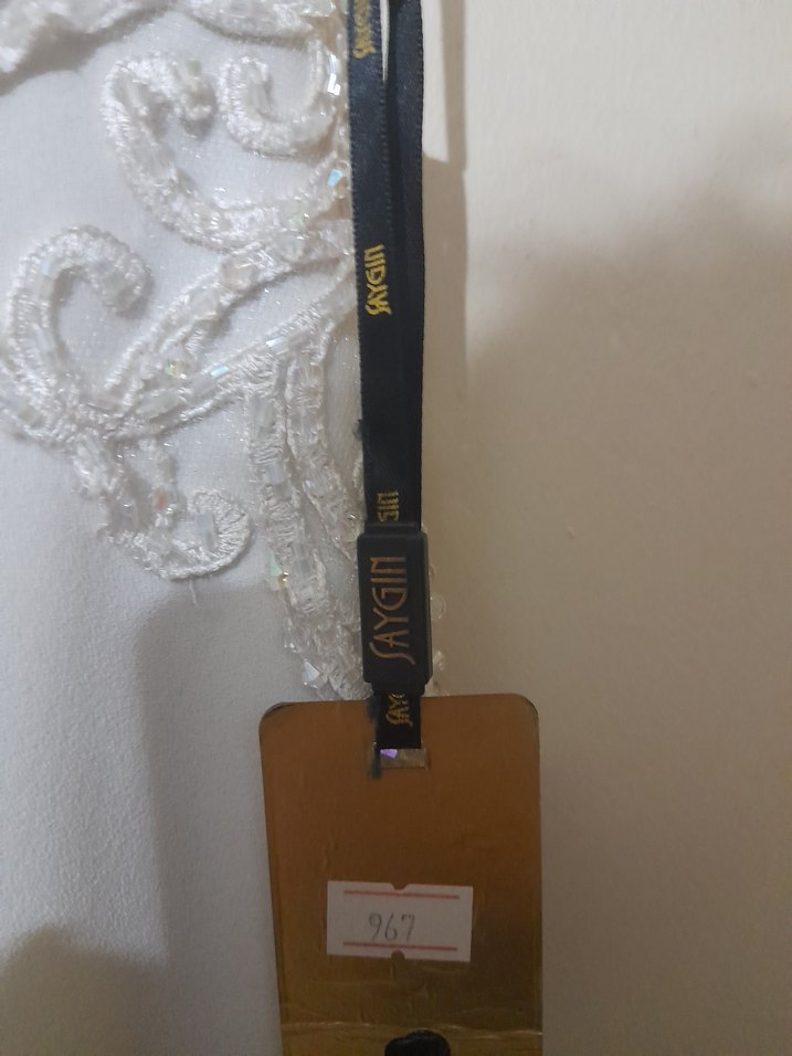 Kırık Beyaz Taşlı Denizkızı Gelinlik ve Abiye 
Hemen Kargo - Görsel 4