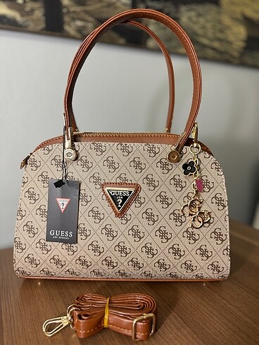 Guess Çanta