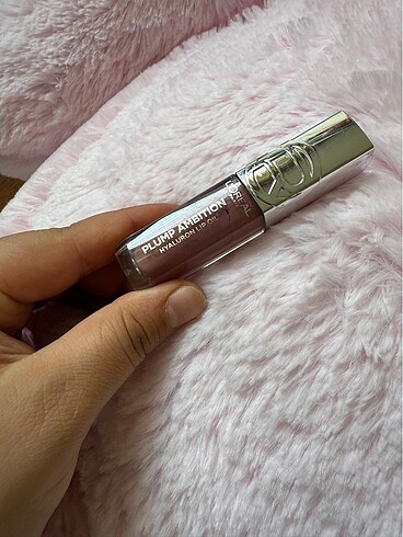 Loreal Paris plump