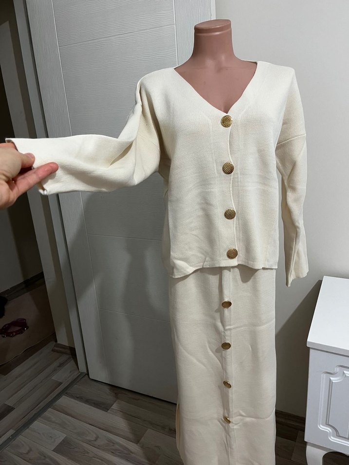 Düğmeli Bej Kadın ikili takım - Görsel 2