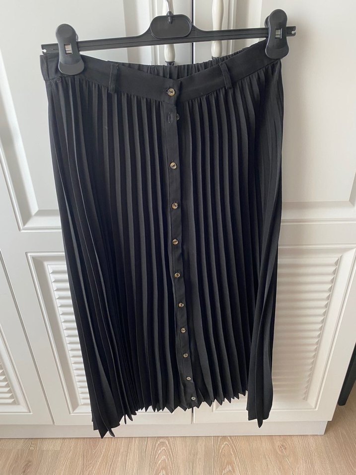 Stradivarius Siyah  Pilili Uzun Etek - Görsel 3