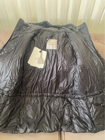 38 Beden Moncler Etiketli Kadın Mont