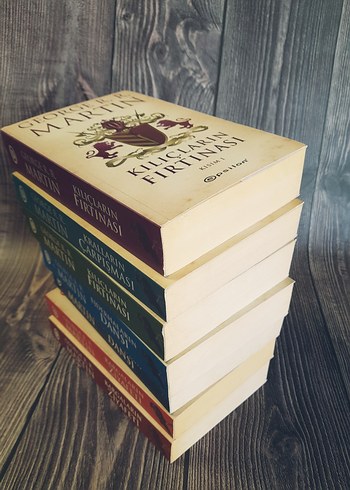 George R.R. Martin - taht oyunları game of thrones 7 kitap