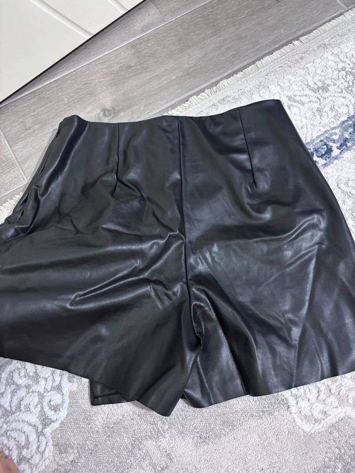 Siyah Deri Mini şort  Etek Fermuarlı - Görsel 3