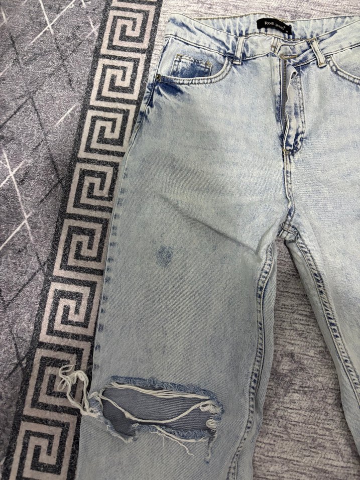 Mavi Yırtık Detaylı Salaş Kadın Kot Pantolon - Görsel 4