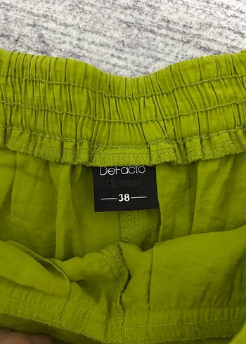 Kadın Yeşil Keten Mini Şort - Görsel 3