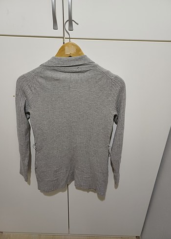 Gri Düğmeli Uzun Kollu Kadın Hırka - Görsel 2