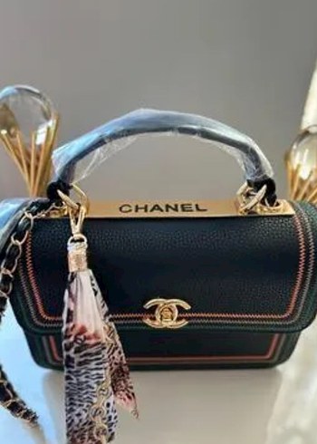 Siyah Deri Yılan Desenli Chanel Kadın Çanta