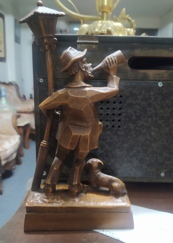 Vintage  15*29 cm Ahşap Kaide üzerine Reçine Adam ve Köpek - Görsel 3