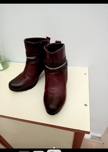 Bordo Deri Dolgu Topuklu Kadın Bot