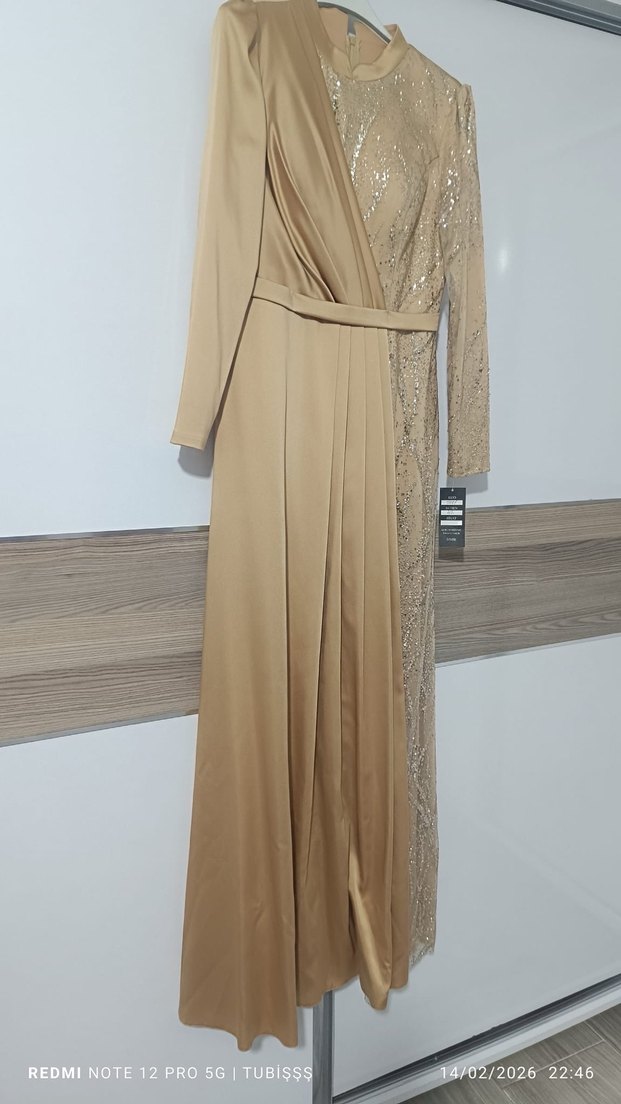 Bej Nakışlı Drapeli Uzun Abiye Elbise - Görsel 2