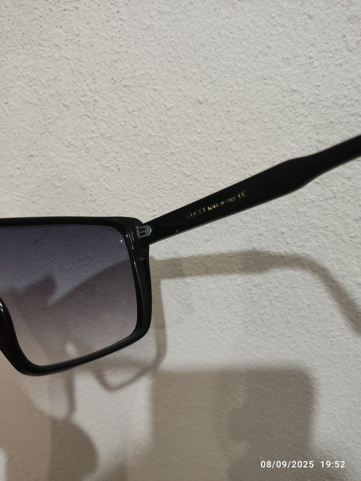 Şeffaf Gri Kadın Güneş Gözlüğü - Görsel 4