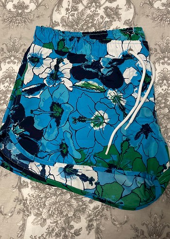 Mavi Çiçek Desenli Mini Şort - Görsel 3