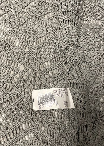 Gri V Yakalı Örgü Kolsuz Kadın Hırka - Görsel 2