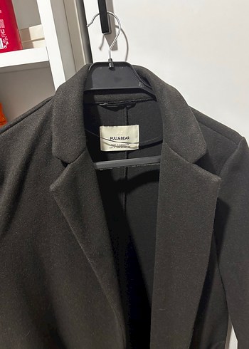 Pull and Bear Siyah Kadın Kabanı