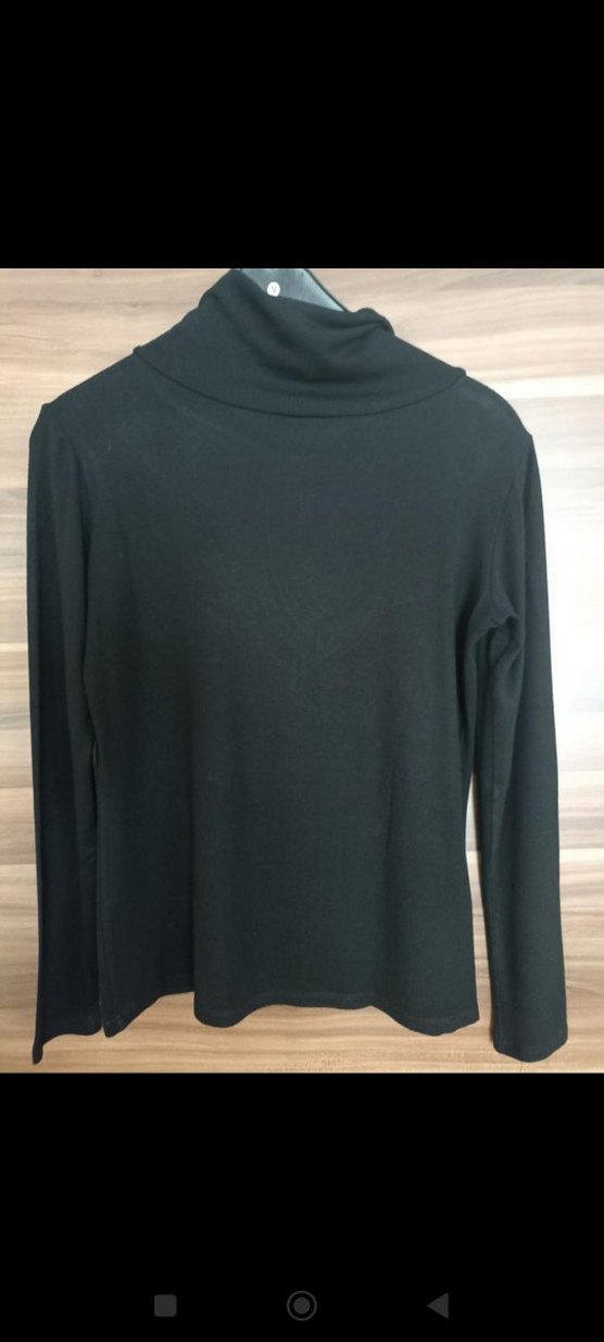 Siyah Uzun Kollu Gotik Baskılı Bluz - Görsel 4