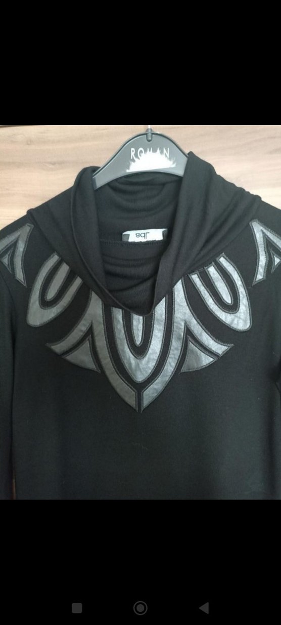 Siyah Uzun Kollu Gotik Baskılı Bluz - Görsel 2