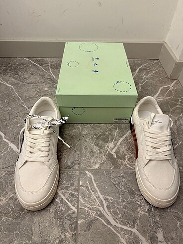 Off-White Off white eskitme model