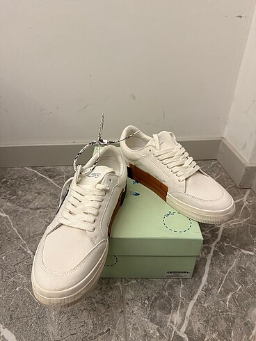 43 Beden beyaz Renk Off white eskitme model