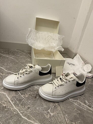 Alexander Mcqueen