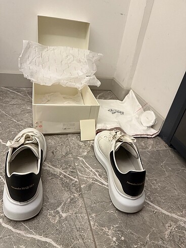 43 Beden Alexander Mcqueen