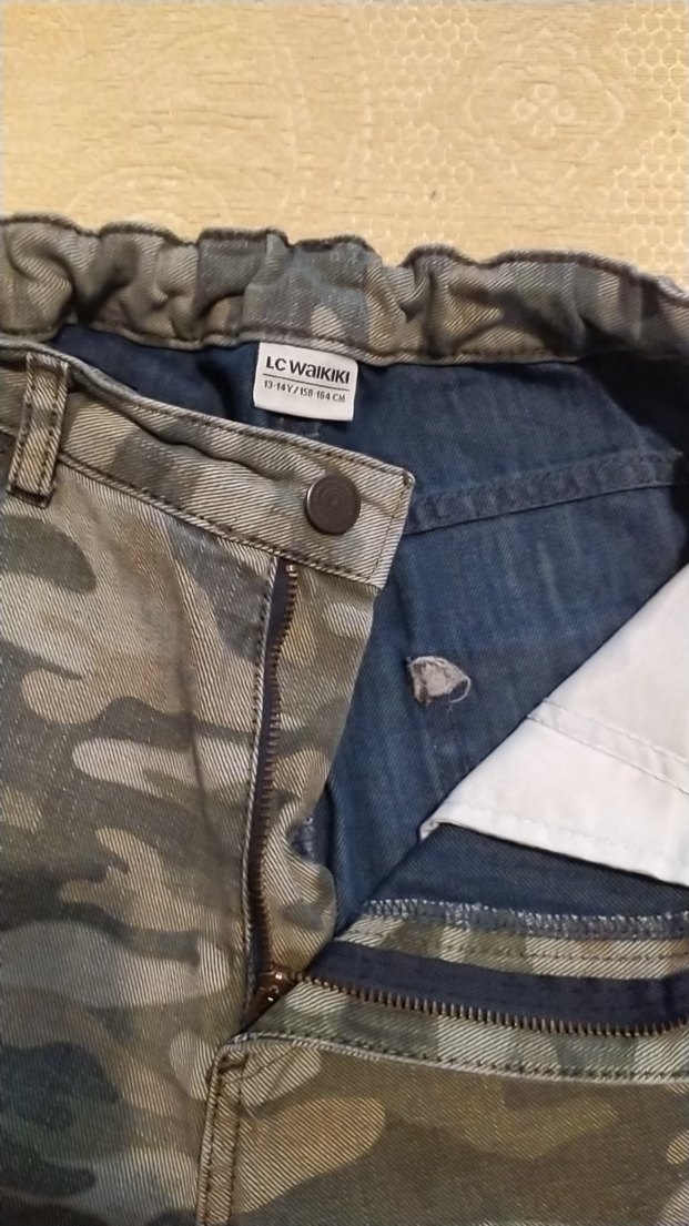 Gri Kamuflaj Desenli Rahat Kesim Erkek Şort - Görsel 3